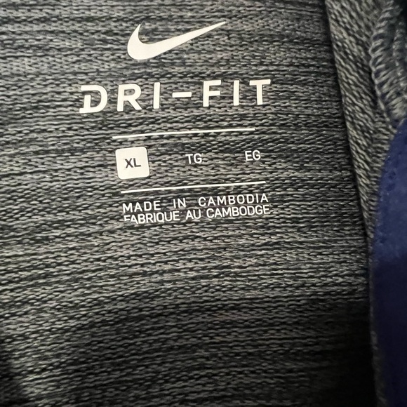 Nike men’s XL FULL ZIP DRY FIT JACKET HOODIE LIKE NEW BLUE - Picture 3 of 3